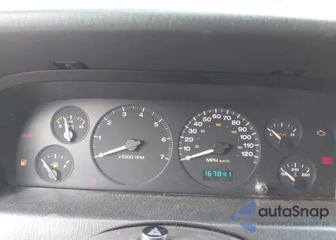 2004 Jeep Grand Cherokee Laredo z USA, uszkodzony, nr VIN 1J4GW48S44C147043